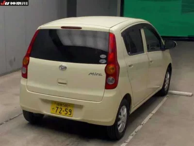 Daihatsu MIRA