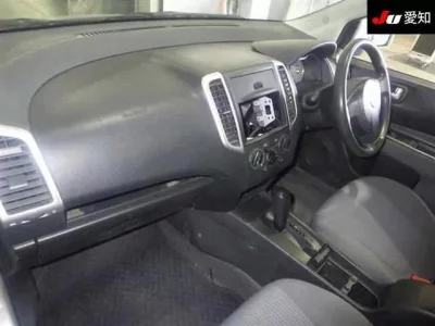 Nissan WINGROAD
