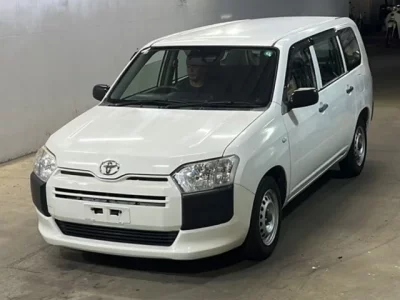 Toyota SUCCEED