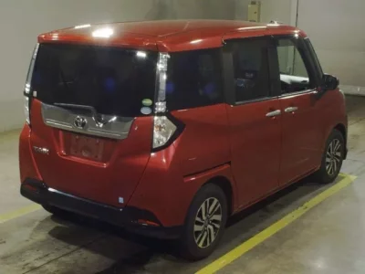 Toyota TANK