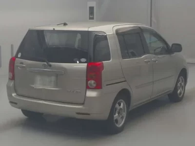 Toyota RAUM