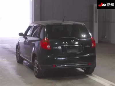 Mazda VERISA