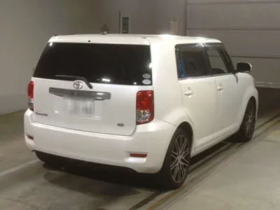 Toyota COROLLA RUMION