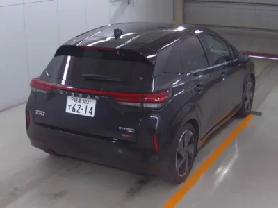Nissan AURA