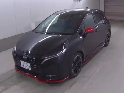 Nissan AURA