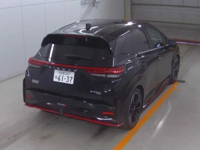 Nissan AURA