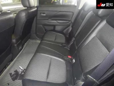 Mitsubishi OUTLANDER PHEV
