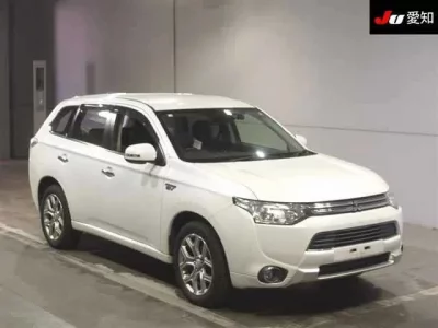 Mitsubishi OUTLANDER PHEV