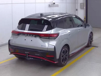 Nissan AURA