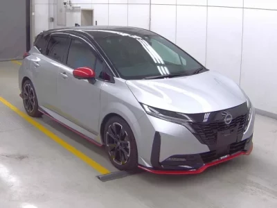 Nissan AURA