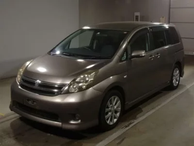 Toyota ISIS