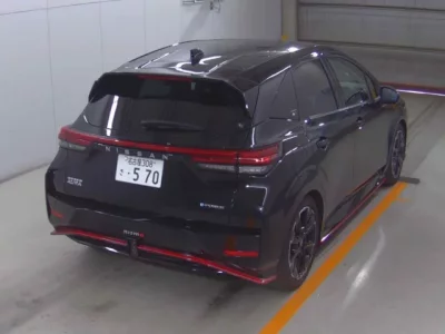 Nissan AURA