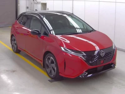 Nissan AURA