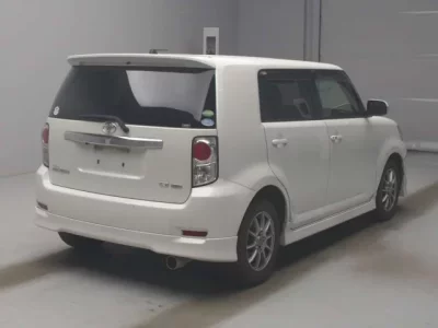 Toyota COROLLA RUMION