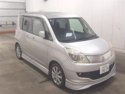 Mitsubishi DELICA D2