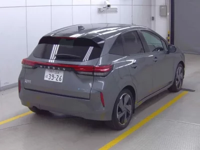Nissan AURA