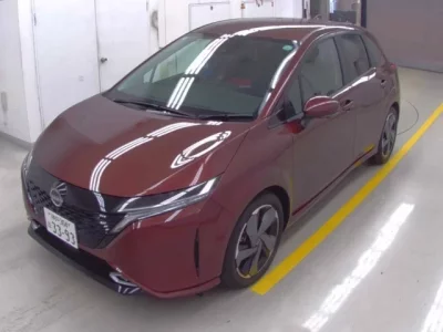 Nissan AURA