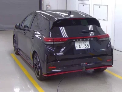 Nissan AURA