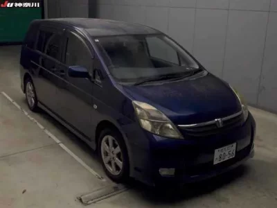 Toyota ISIS