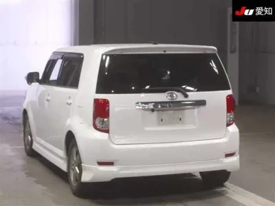 Toyota COROLLA RUMION