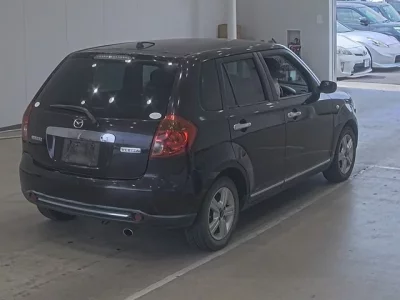 Mazda VERISA
