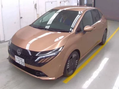 Nissan AURA