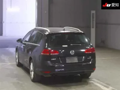 Volkswagen GOLF VARIANT