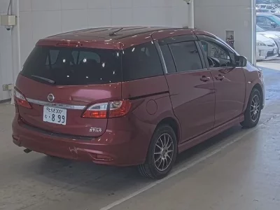 Nissan LAFESTA