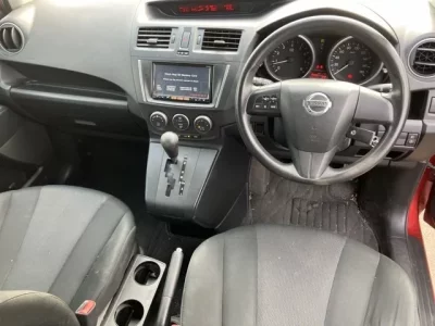 Nissan LAFESTA