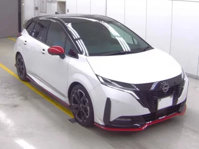 Nissan AURA