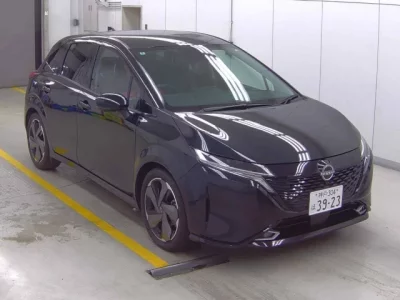 Nissan AURA