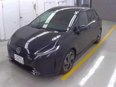 Nissan AURA
