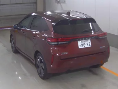 Nissan AURA