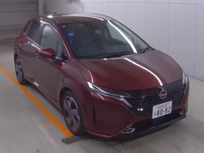 Nissan AURA