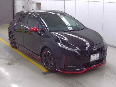 Nissan AURA