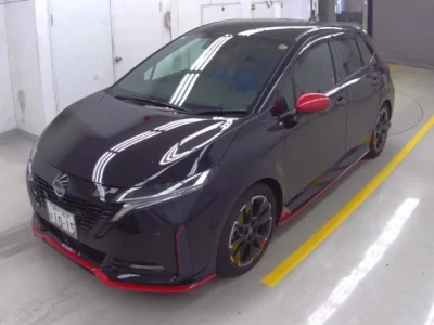 Nissan AURA