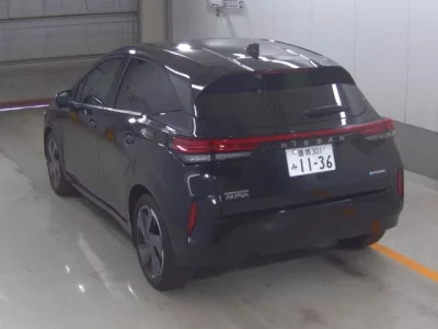 Nissan AURA