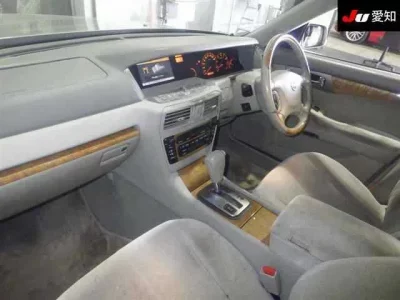Nissan CEDRIC