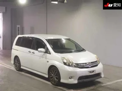 Toyota ISIS
