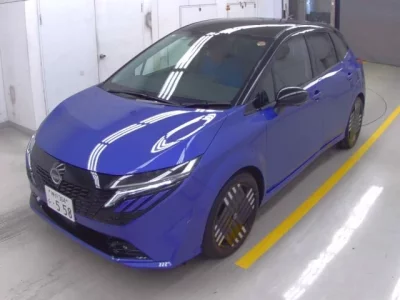 Nissan AURA