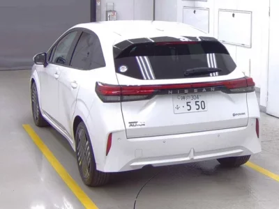Nissan AURA
