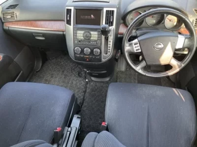 Nissan PRESAGE