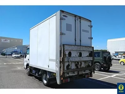 Mazda TITAN