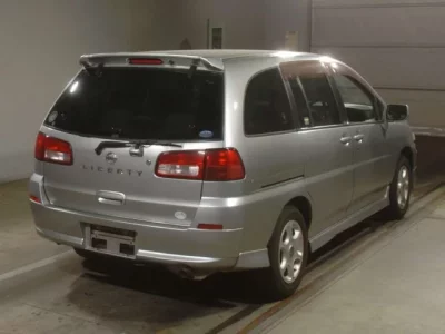 Nissan LIBERTY