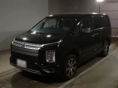 Mitsubishi DELICA D5