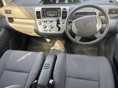 Toyota RAUM
