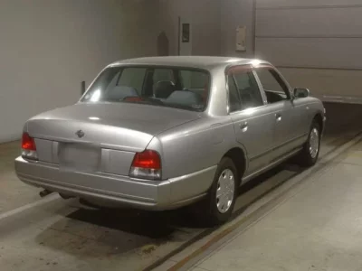 Nissan CRUE