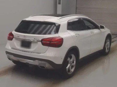 Mercedes-Benz GLA CLASS