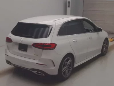 Mercedes-Benz B CLASS