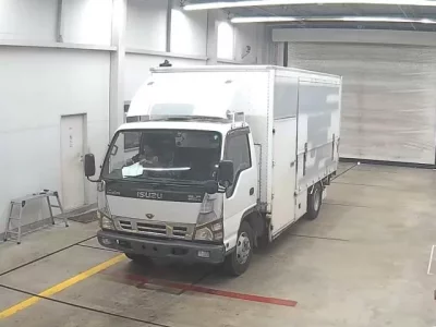 Isuzu ELF